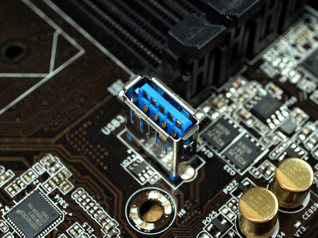 Z87 Extreme 4