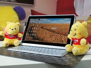 高效省電! 商務、娛樂瞬間轉換  Acer Aspire P3 平板/NB二合一