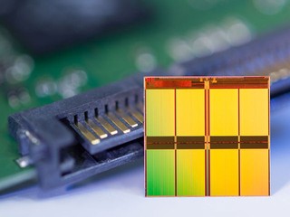 實現最小128GB MLC NAND閃存設備 Micron 16nm NAND獲閃存峰會肯定 實現最小128GB MLC NAND閃存設備 Micron 16nm NAND獲閃存峰會肯定