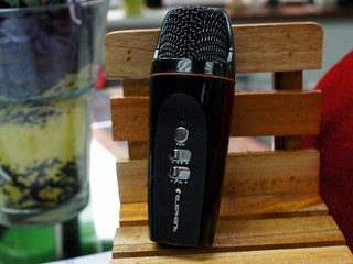 随身携带   唱K无难度 ELEPHANT IP-MIC-001 手提麦克风