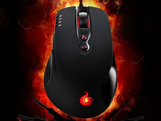 支援8200DPI 設8個可編程鍵 CM Storm Havoc電競滑鼠