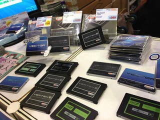 香港电脑通讯节2013  OCZ Vector 128GB会场特价$999！