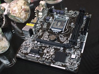 穩定耐用、功能貼心 ASRock H81M-HDS主機板