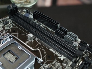 ASROCK H81M-HDS
