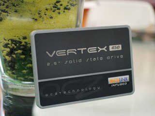 改用20nm MLC快閃記憶體 OCZ Vertex 450系列SSD