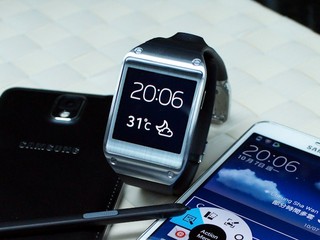配合手機發揮、增強方便性 Samsung Galaxy Gear 智能手錶