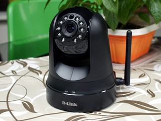 具旋轉、夜視、收音功能 D-LINK DCS-5010L 網絡攝影機