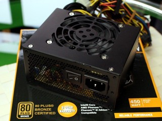 80PLUS銅牌、Micro ATX 設計 FSP450-60GHS(85)R 電源供應器