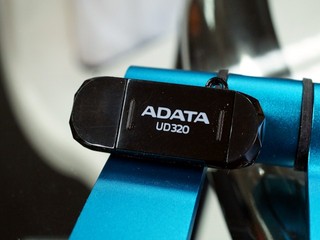 雙介面連接、多種連接選擇 ADATA UD320 USB Flash Drive