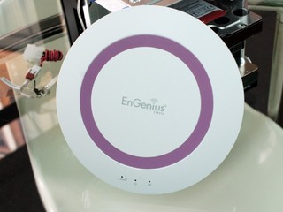 飛碟外形、功能全面 EnGenius ESR350 無線路由器