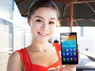 纖薄、高規及大光圈鏡頭 Lenovo 旗艦級4G手機 Vibe Z