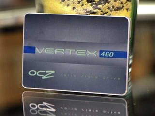 改用TOSHIBA  NAND Flash OCZ Vertex 460 系列 SSD