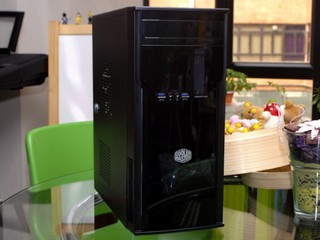 入門級定價、備有 USB 3.0 Cooler Master Elite 241 機箱