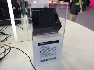 GIGABYTE 世貿展館展覽攤位 展出Z97主機板及多款產品