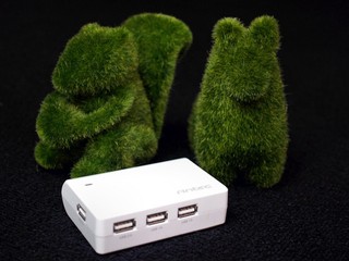 4-Port USB、5A連續輸出 Antec 「UA4-25」電源供應器