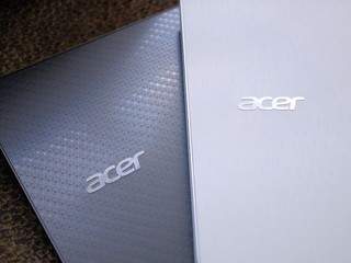 Aspire V13