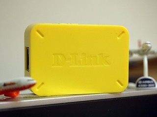 精致小巧、USB 即可推動 D-LINK DIR-516 旅行路由器