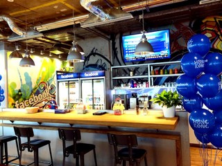 融合香港文化与Facebook企业传统 Facebook HK 办公室设计首次曝光