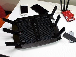 旗艦級三頻 AC3200 無線路由器 HKEPC x NETGEAR R8000 七折團購