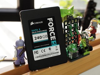 入門系列 Phison 控制器 Corsair Force LS 240GB SSD