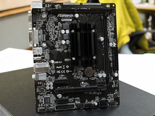 內建處理器、超省電 10W TDP  ASRock Q2900M 主機板