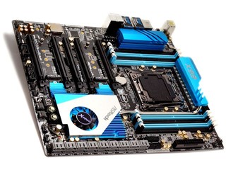 18x SATA接口、4x 真PCIe x16 ASRock X99 Extreme 11主機板