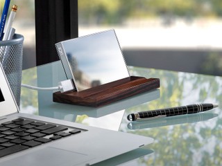 法國著名設計師 Pauline Deltour 設計  LaCie Mirror USB 3.0 1TB 外置式硬碟