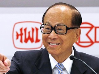 李嘉誠以過百億英磅收購英國 O2 將擁英國 41% 流動電訊市佔、成三家之首