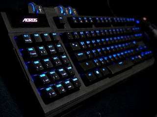 GIGABYTE 全新電競品牌 AORUS THUNDER K7 & M7登場