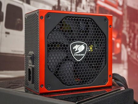 電競玩家設計、吸引入門定價Cougar CMX 700W 電源供應器- 電腦領域