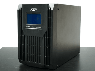淨化電源、擁 216Wh 電池容量 FSP CHAMP 1K UPS 不斷電系統