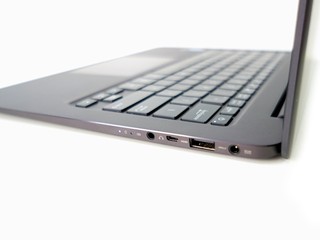 ZenBook UX305