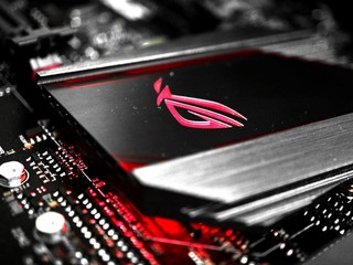 全新 Lighting Control 光效控制 ASUS ROG Maximus VIII 主機板系列