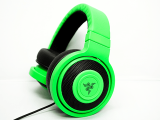 模擬 7.1 聲道、遊戲玩家配件之一 Razer Kraken Pro 2015 電競耳機