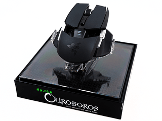 有線無線連接、左右手通用設計 Razer Ouroboros 遊戲滑鼠
