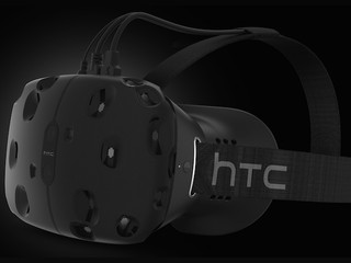 令試玩者想一玩再玩的VR裝置 HTC VIVE 帶你走進迫真虛幻世界