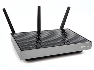 雙頻 AC1900、設 5 組 Gigabit LAN  TP-LINK RE580D Range Extender 