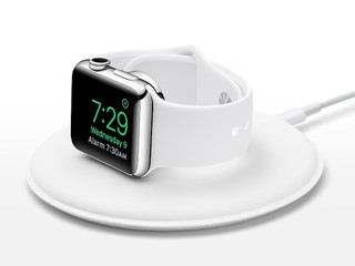 索價 HKD618 搖身變成床頭鐘 Apple Watch 磁力充電底座