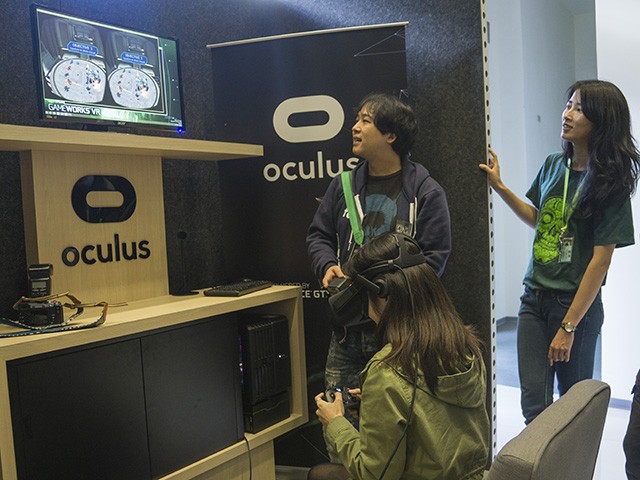 VR