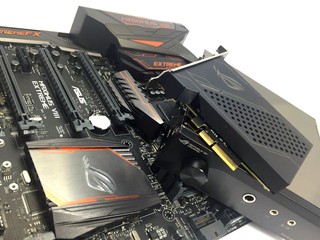 SuperFX Hi-Fi + 10G Express ASUS Maximus VIII Extreme/Assembly