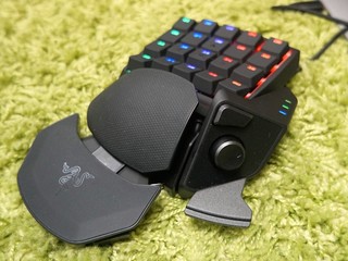 專為 Gamer 設計的神兵利器 Razer Orbweaver Chroma  