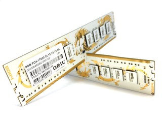 白色PCB金龍記憶體 GeIL Dragon DDR4-2133 C15 16GB Kit