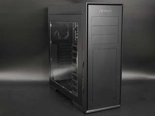黑色巨塔、擁潔淨空氣對流散熱 Antec P9 Window 機箱
