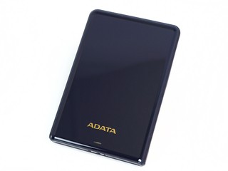 11.5mm 厚度、較上代薄超過 30% ADATA HV620S 便攜式硬碟機