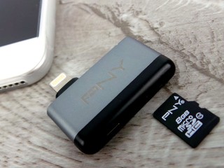 支援 Apple Lighting 介面 PNY DUO-LINK R MicroSD 讀卡器 支援 Apple Lighting 介面 PNY DUO-LINK R MicroSD 讀卡器