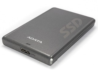高速讀寫、快傳統硬碟近 4 倍 ADATA SV620 外置式 SSD 儲存硬碟