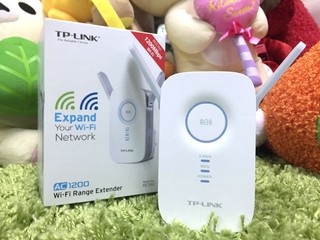 內建 GbLan、支援 AP 功能 TP-LINK RE350 AC1200 WiFi 訊號擴展器