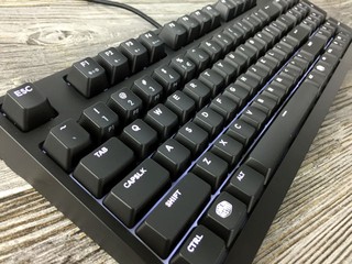 92 Keys、內建 ARM 處理器 Cooler Master Masterkeys Pro M White