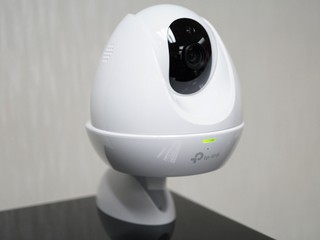 支援無線傳輸 夜視、動態追踪等功能 TP-Link NC450 多廣度轉向雲端攝影機