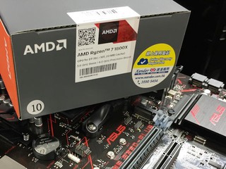 林仔︰AMD RYZEN 7 1800X有貨到 貴價High High!! HK$4,700炒價發售